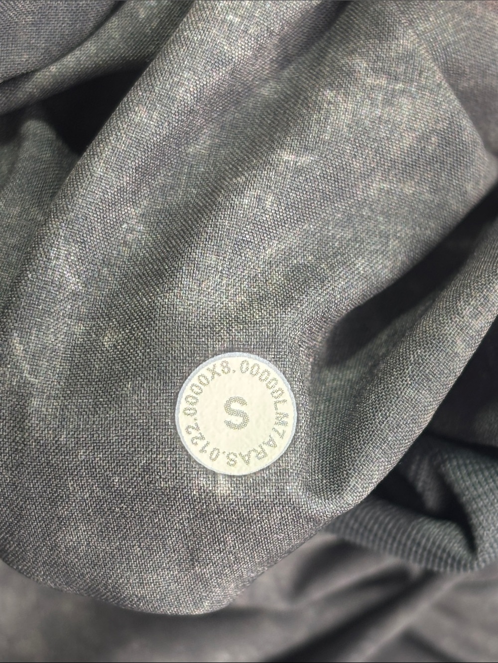 Mens Lululemon T.H.E. Short 9" Linerless Shorts Gravel Dust Asphalt Grey S 34W - Picture 3 of 6